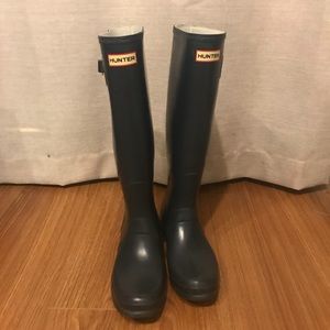 Hunter “Original Tall” Rain Boot in Navy Matte